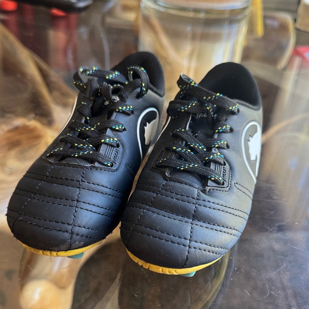 Kids Black Soccer Cleats